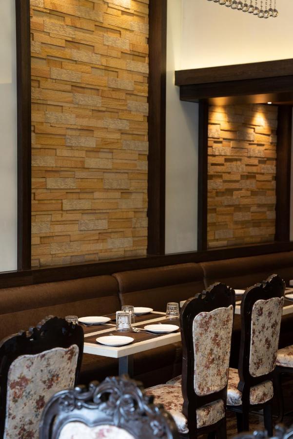 Gold Crest Business Hotel Navi Mumbai Ngoại thất bức ảnh