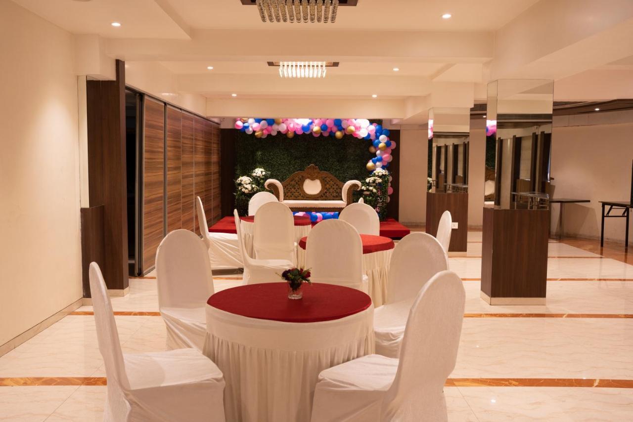 Gold Crest Business Hotel Navi Mumbai Ngoại thất bức ảnh