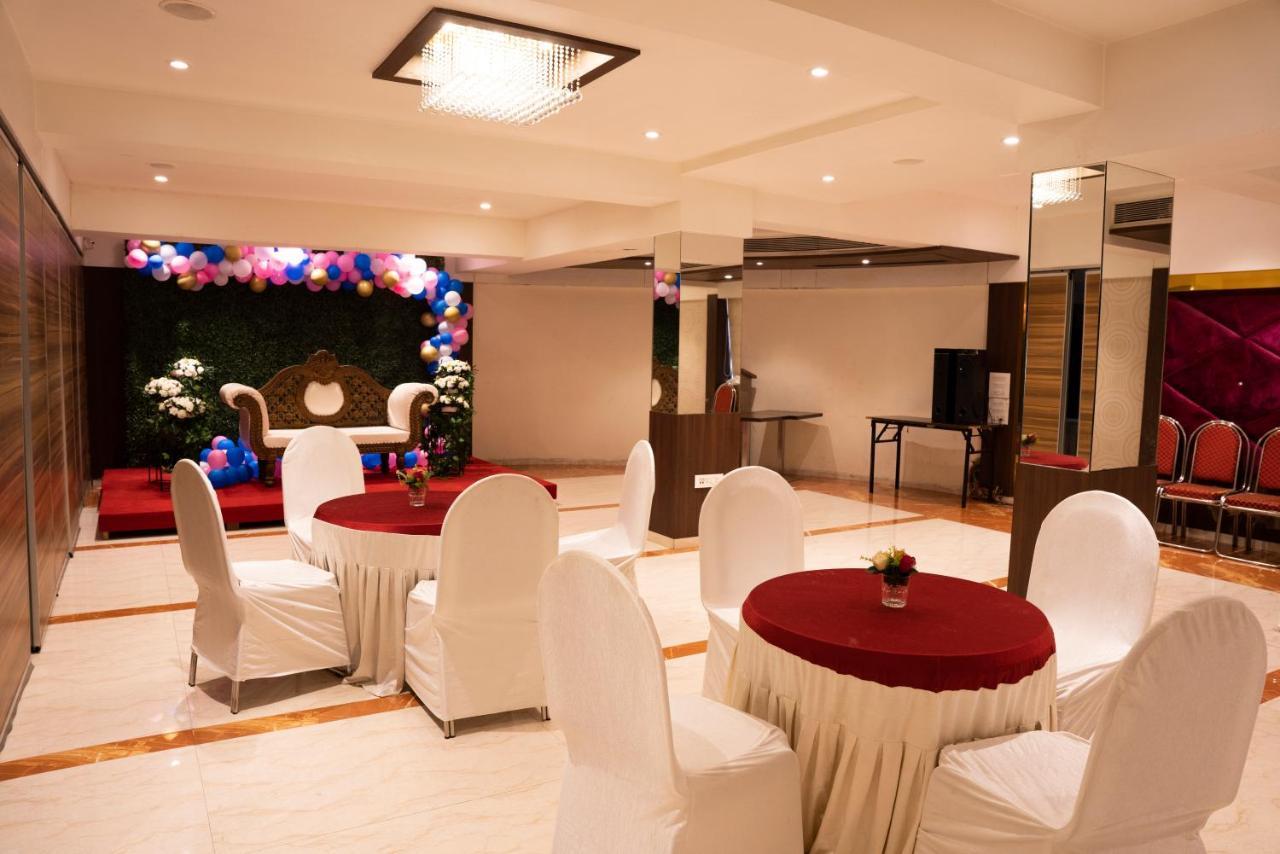 Gold Crest Business Hotel Navi Mumbai Ngoại thất bức ảnh
