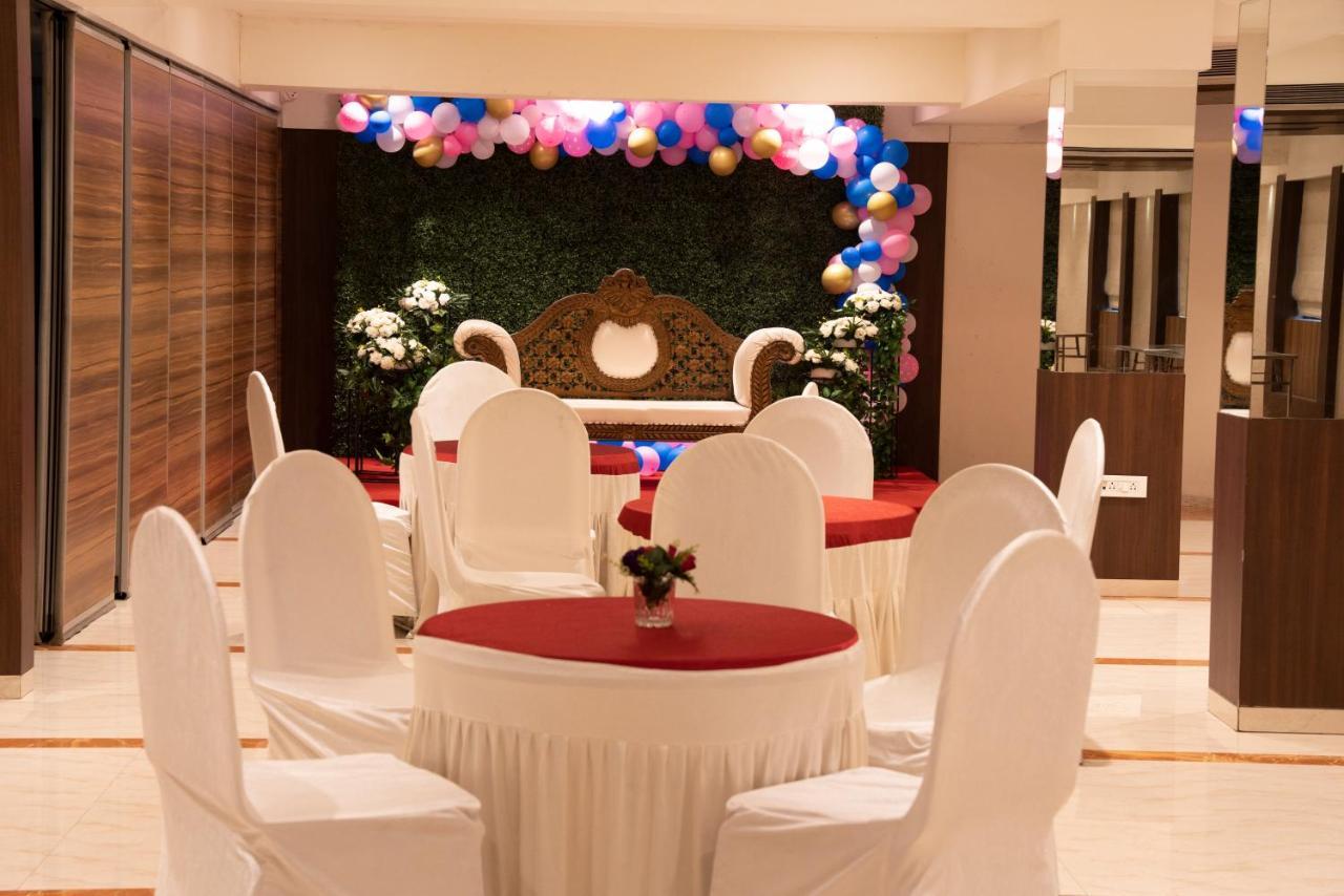 Gold Crest Business Hotel Navi Mumbai Ngoại thất bức ảnh